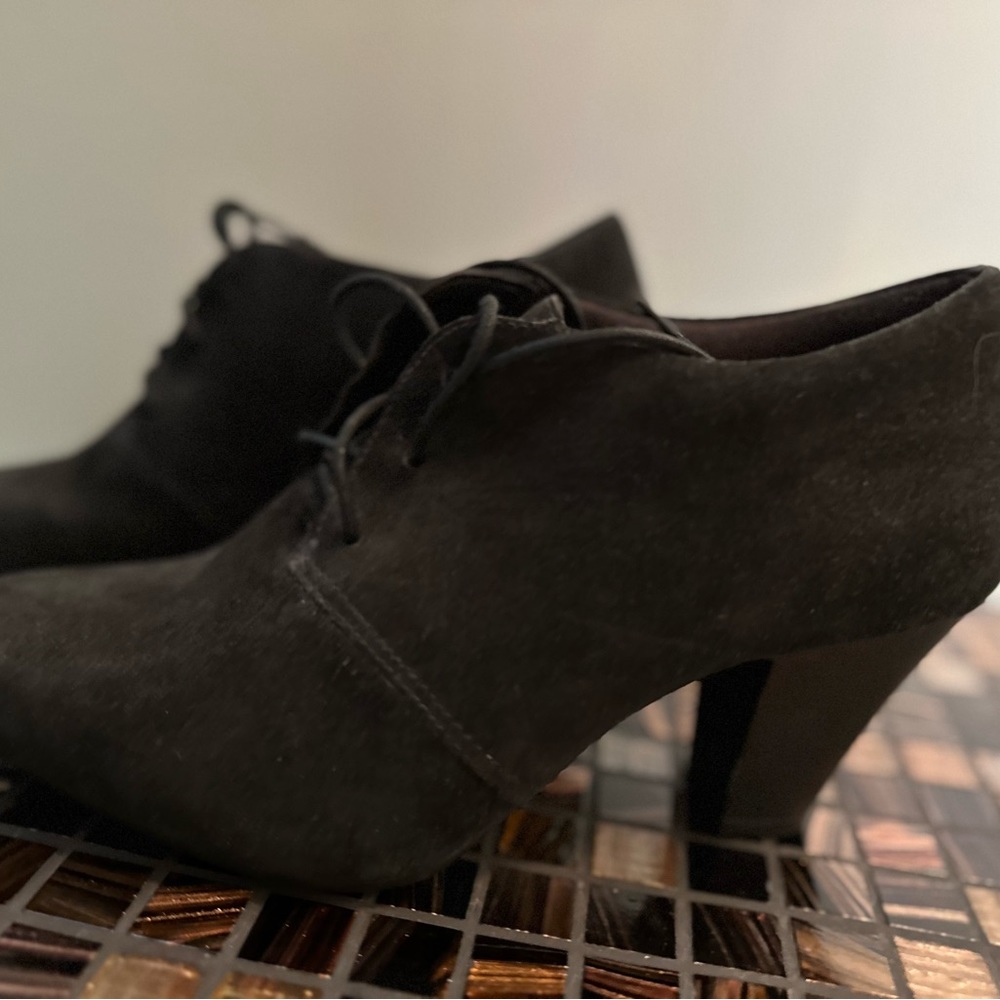 Clarks Bendables BLACK Suede Ankle Boots 8M